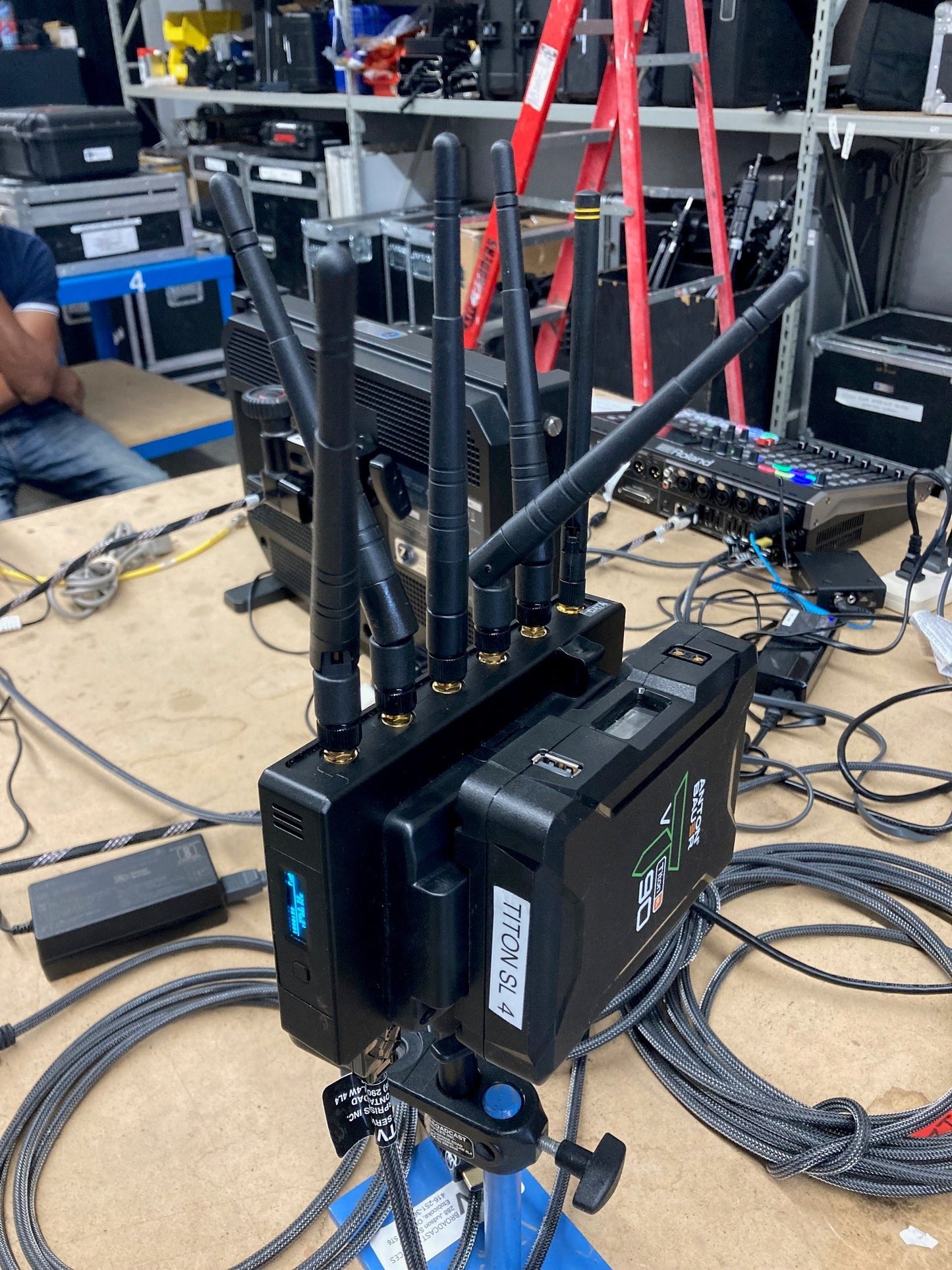Wavetek Tv Wireless Video and Paint System - HD Source
