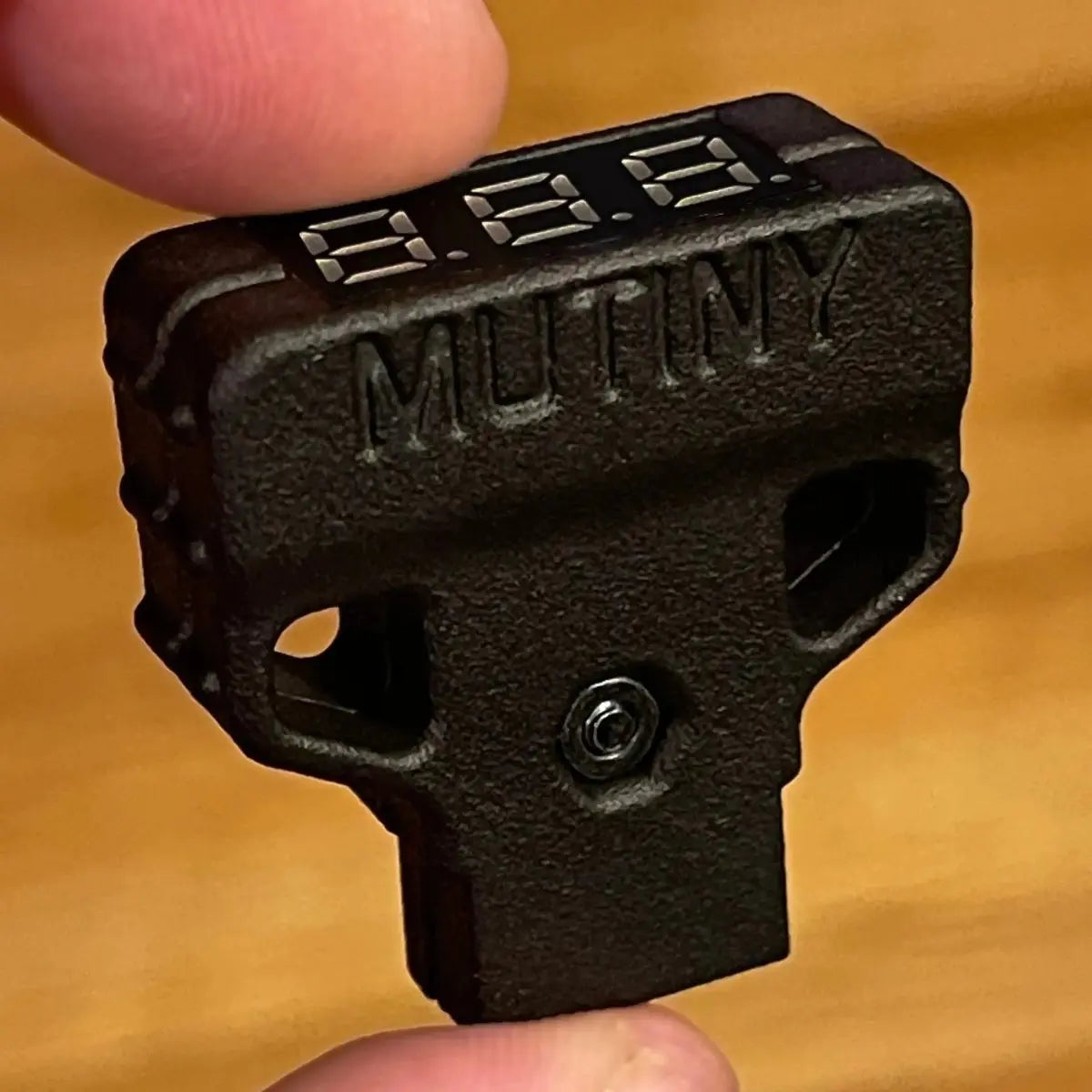 Mutiny V-TAP D-Tap Voltage Meter - HD Source