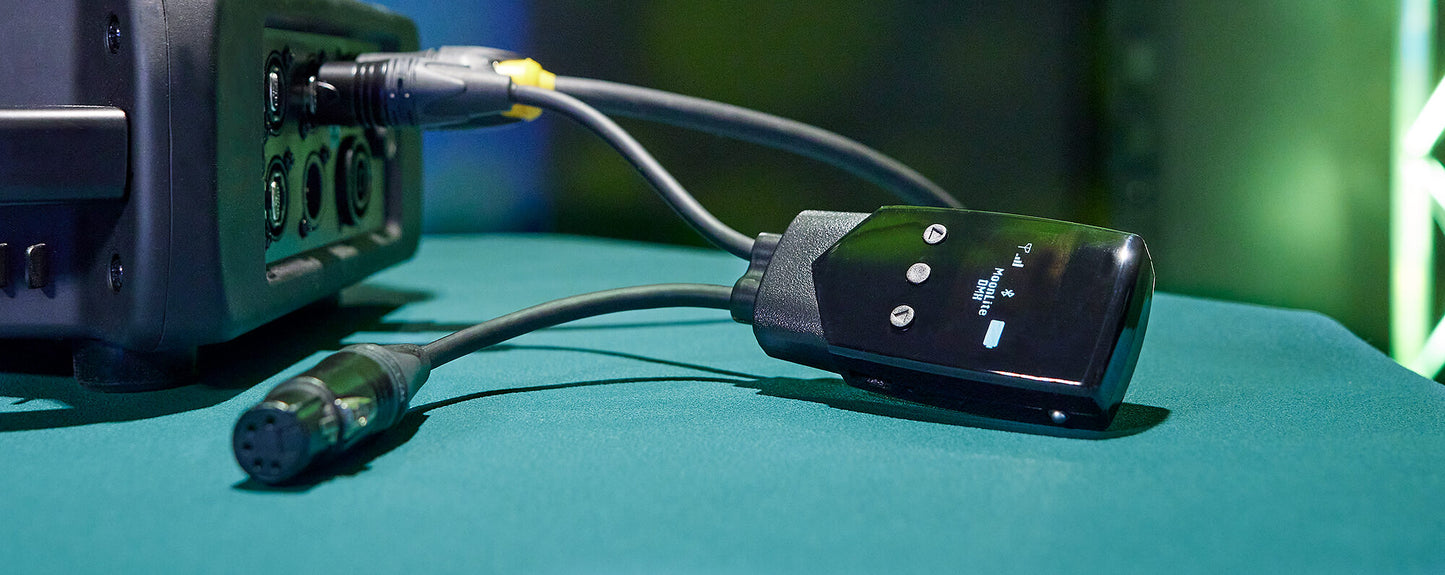 Lumenradio MoonLite² Portable, rechargeable CRMX transceiver